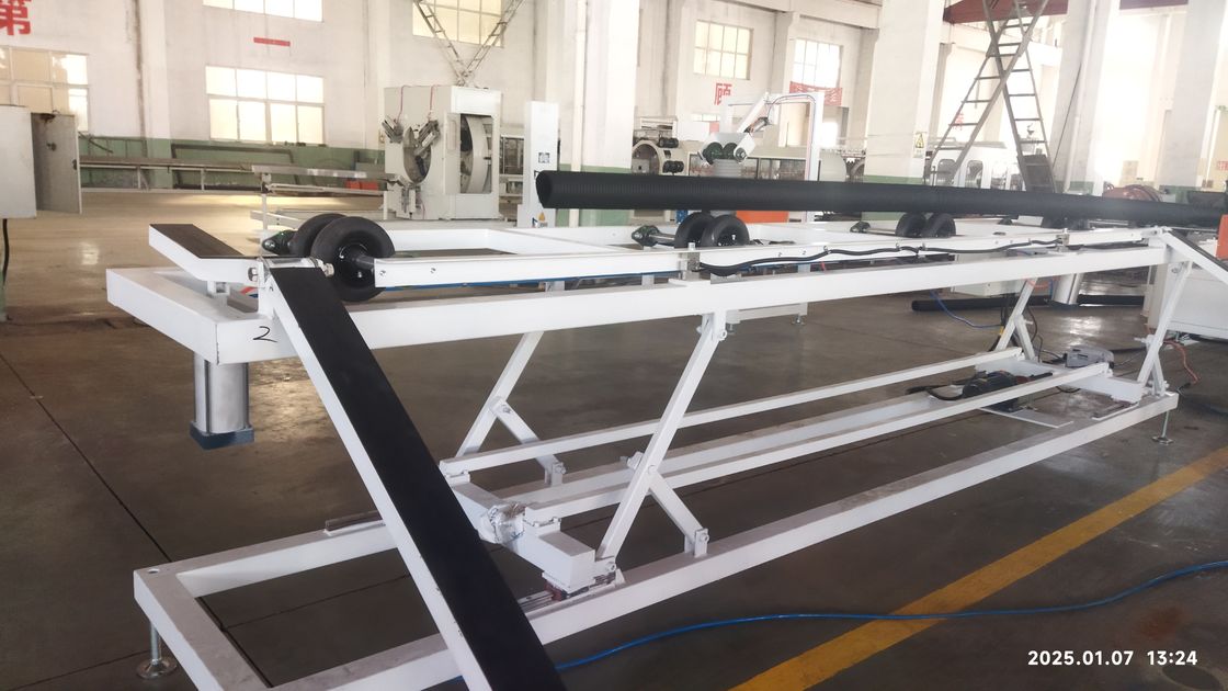 Linha de extrusão automática de tubos corrugados de parede dupla com motor Siemens e sistema de controlo PLC para produção de 8-15 kg/h