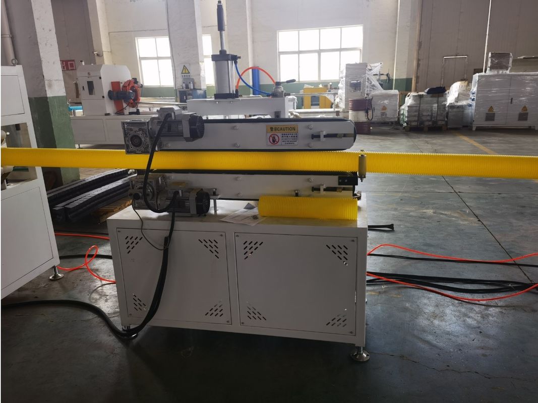 Linha de extrusão de tubos corrugados de parede única de alimentação automática com resfriamento a água e produção de 1-20 m/min
