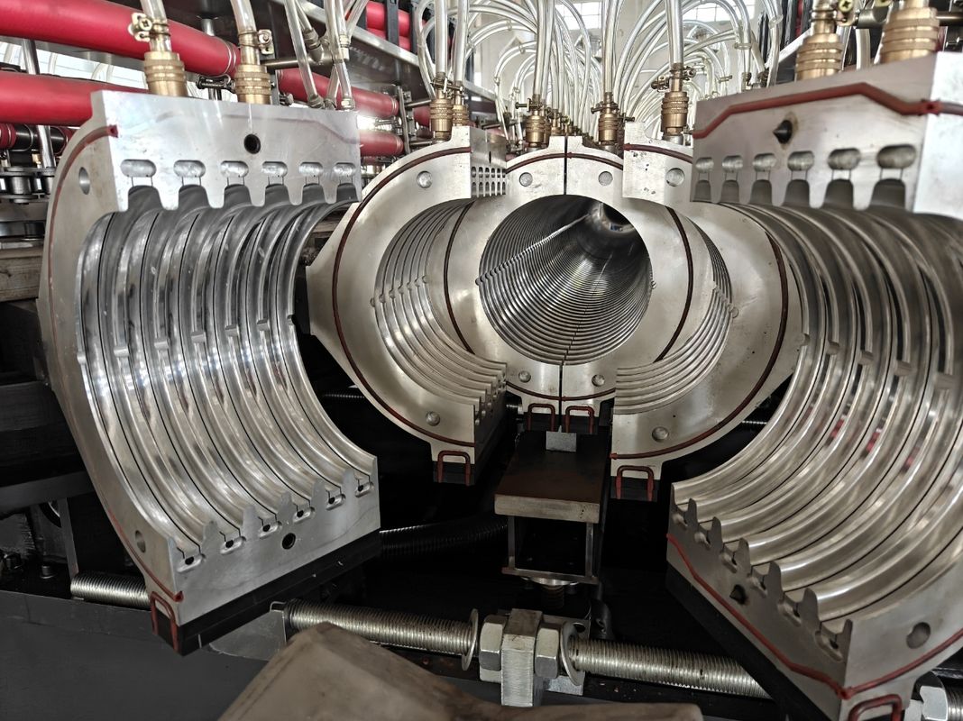Linha de extrusão de tubos DWC com extrusora cônica de dois parafusos para um diâmetro de tubo de 32-1600 mm e uma capacidade de 60-2000 kg/h