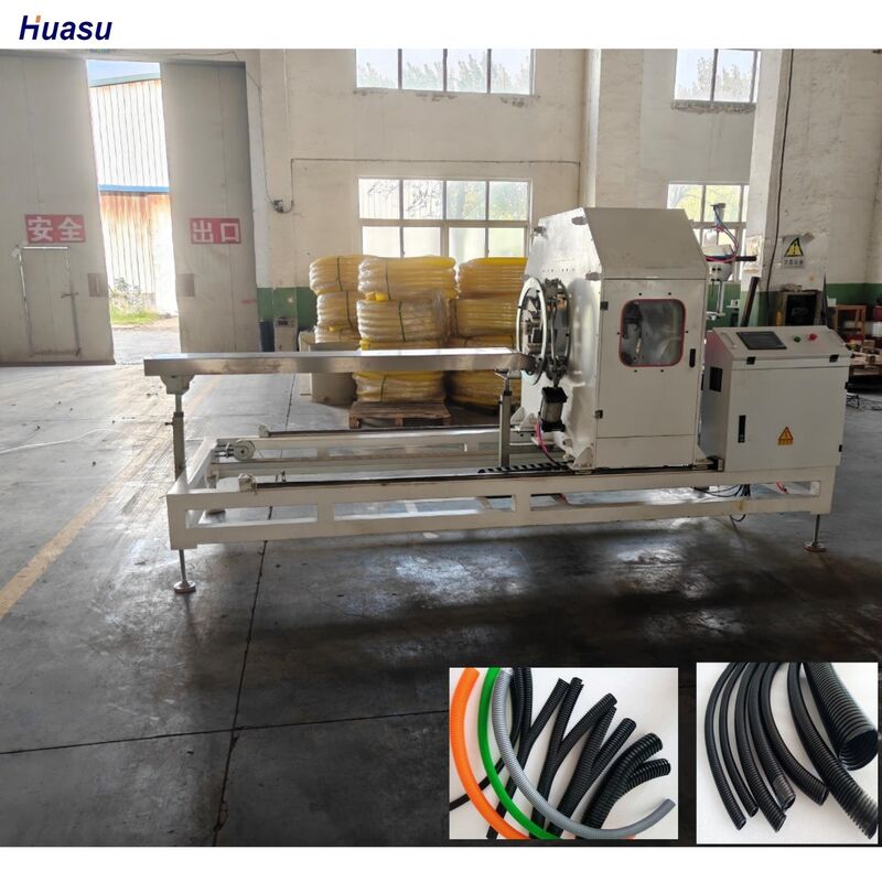 Linha de extrusão de tubo corrugado de parede dupla com peças elétricas principais Siemens, com 48 moldes e funcionalidade de resfriamento a água