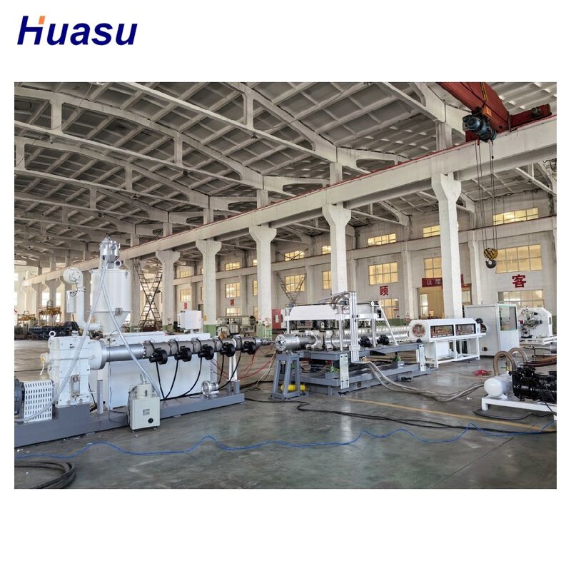 32 mm-1600 mm Faixa de diâmetro do tubo Linha de extrusão de tubos de proteção de cabo com interface de tela sensível ao toque de controle PLC e parafuso de tratamento de nitruração