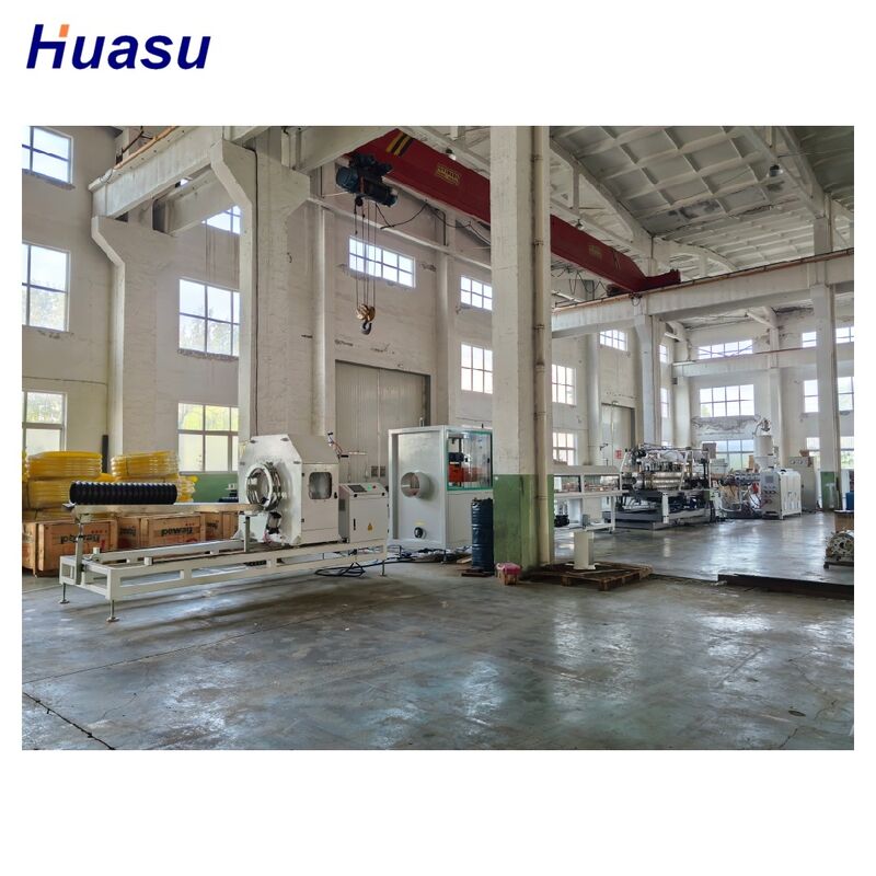 Linha de extrusão de tubos ondulados de HDPE com controle PLC e tela sensível ao toque Alta produtividade Automática Computarizada para produção em grande escala