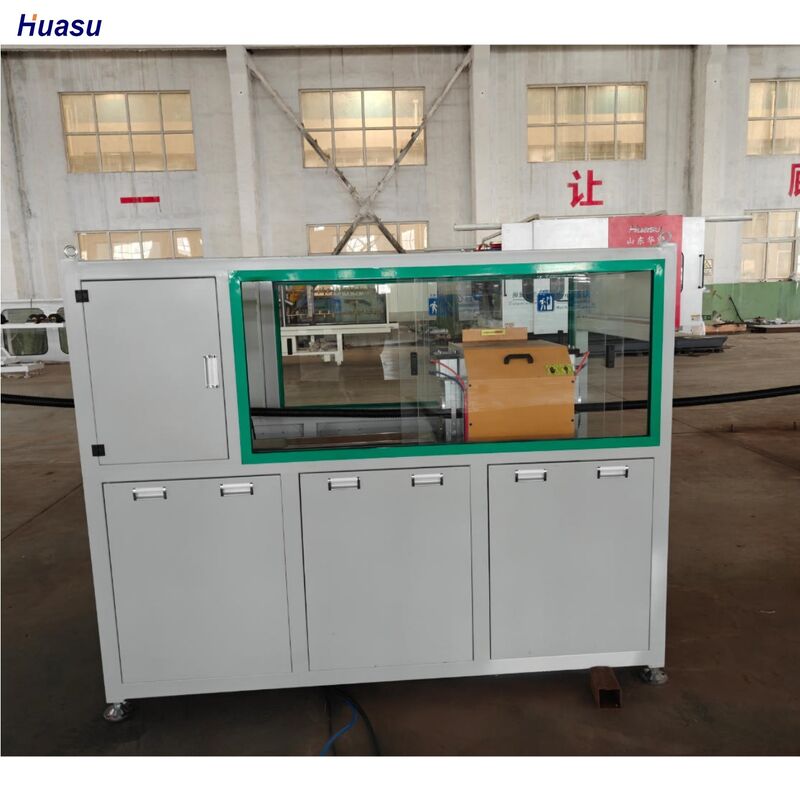 Linha de extrusão de tubos ondulados de parede única controlada por PLC com design de parafuso único e material de mangue de água de aço