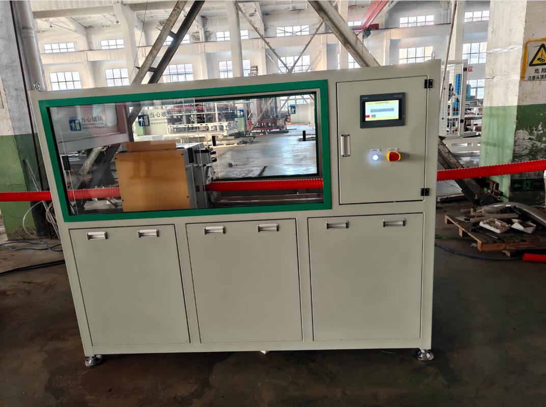 Linha de Extrusão de Tubo Corrugado de Parede Simples com Resfriamento a Água, Relação L/D 33/38/40 e Alimentação Automática para Produção de Tubos Plásticos