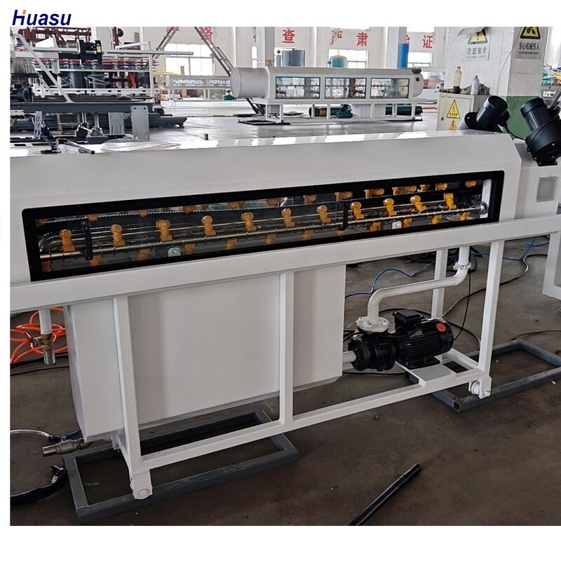 Linha de Extrusão de Tubo Corrugado de Parede Simples com Sistema de Resfriamento a Água e Relação L/D 33/38/40 para Faixa de Diâmetro de Tubo de 16mm-1600mm