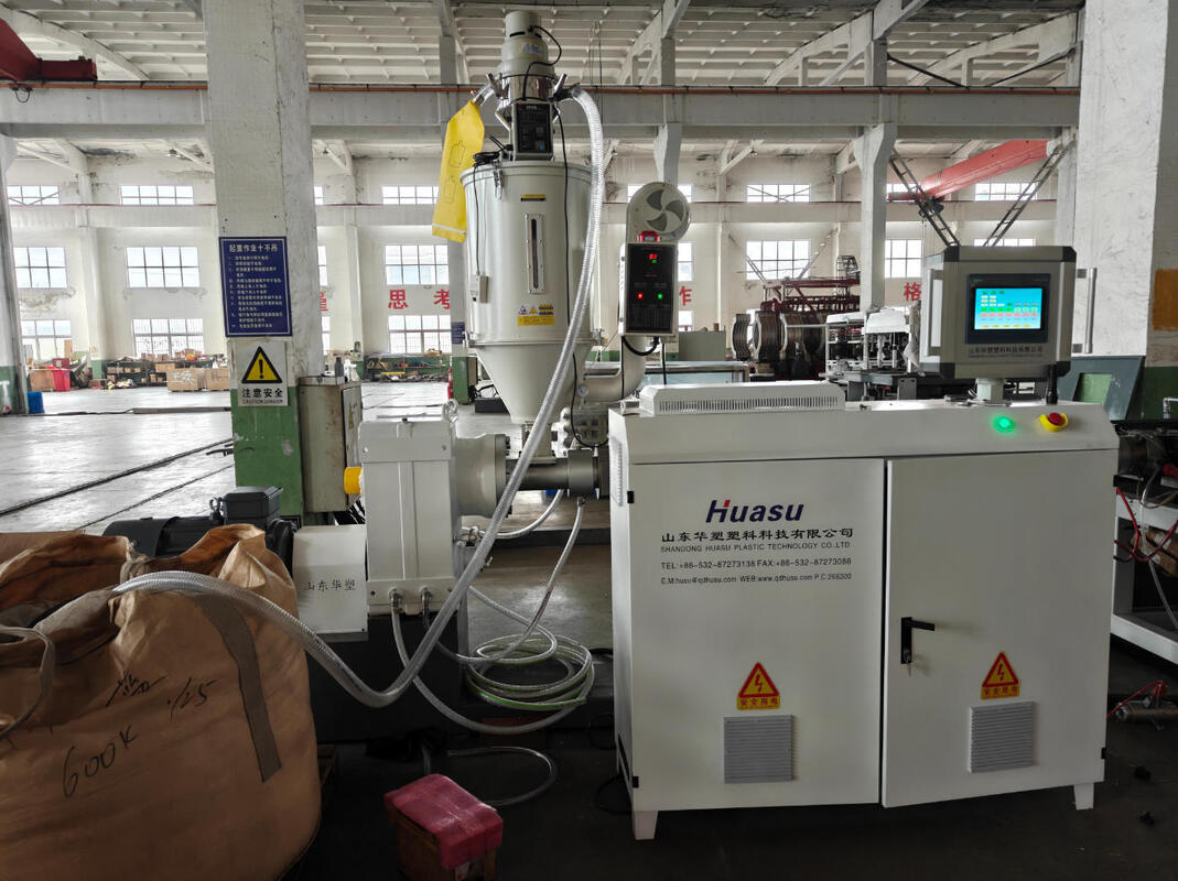 Linha de extrusão de tubos corrugados de parede dupla com material de engrenagem 20CrMnTi e peças elétricas da marca Siemens com parafuso de barril HV>740