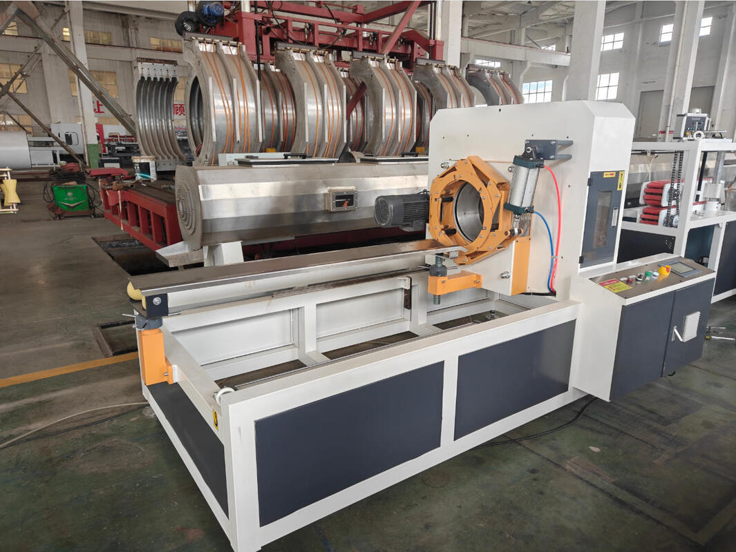 Linha de Extrusão para Produção de Tubos de Plástico de Corte Não Poeirento Equipado com Sistema de Resfriamento a Água Fluxo Ajustável Melhorando Tubo