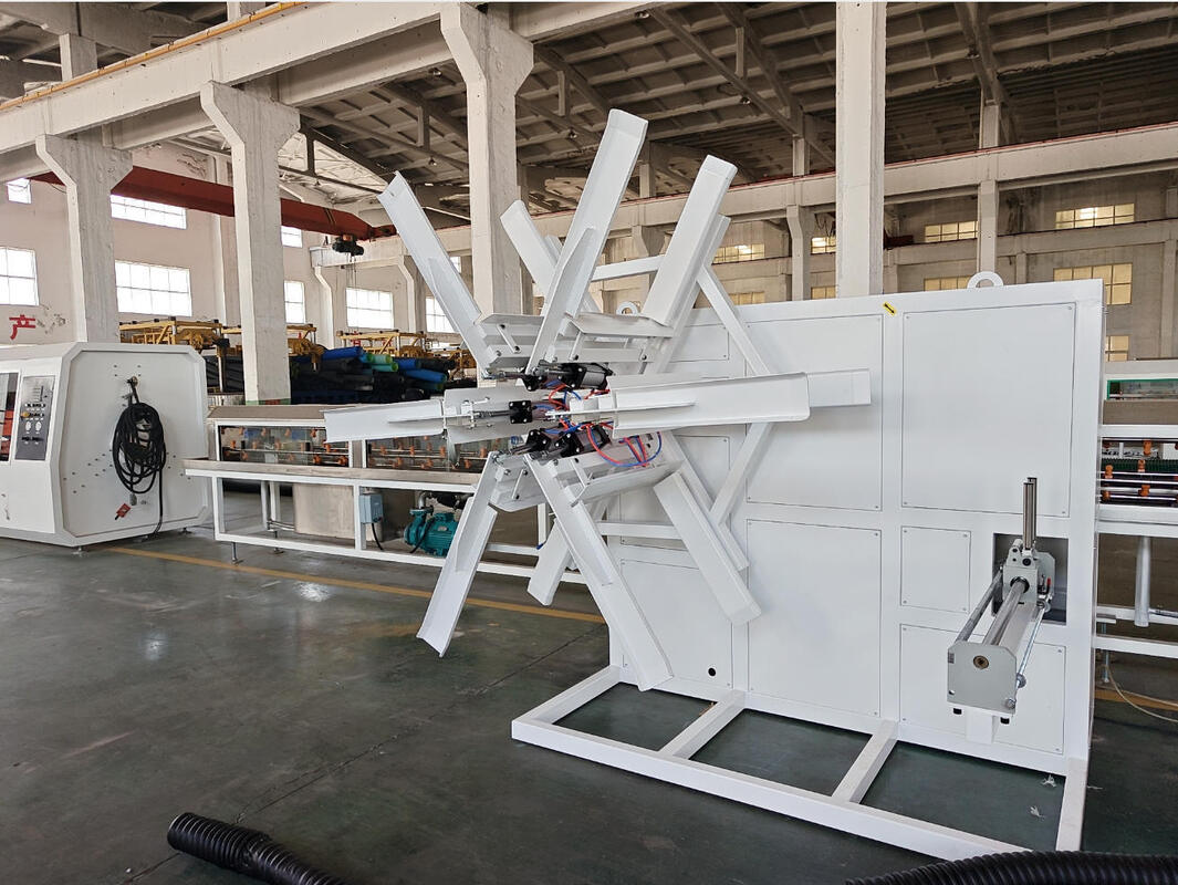 Linha de Extrusão para Produção de Tubos de Plástico de Corte Não Poeirento Equipado com Sistema de Resfriamento a Água Fluxo Ajustável Melhorando Tubo