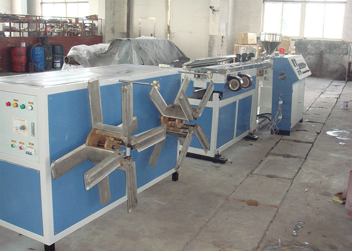 O PE plástico PP do HDPE PPR da tubulação do PVC CPVC de UPVC molha a linha de produção da extrusão do tubo da mangueira da tubulação da canalização elétrica